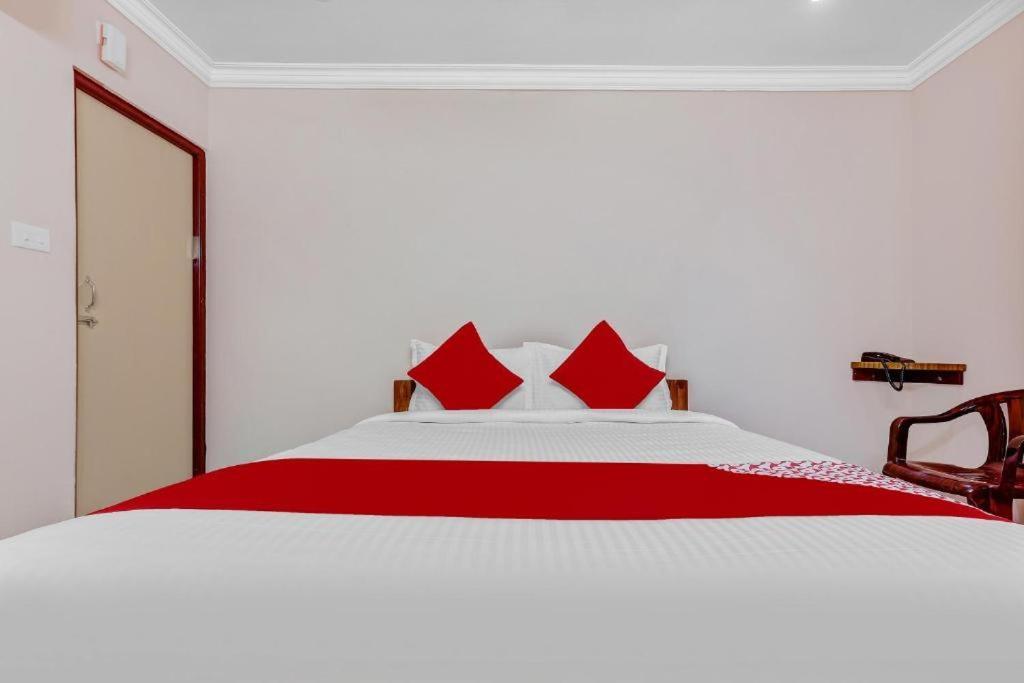 Pn Samy Inn Pondicherry Exterior photo